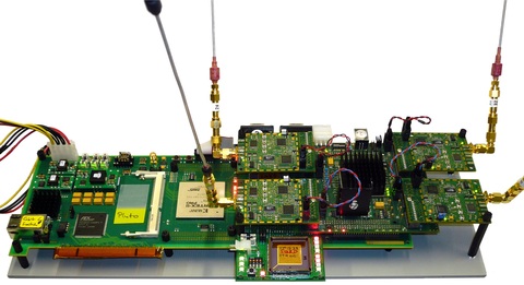 Terminal of the real-time 4x4 MIMO-OFDM testbed